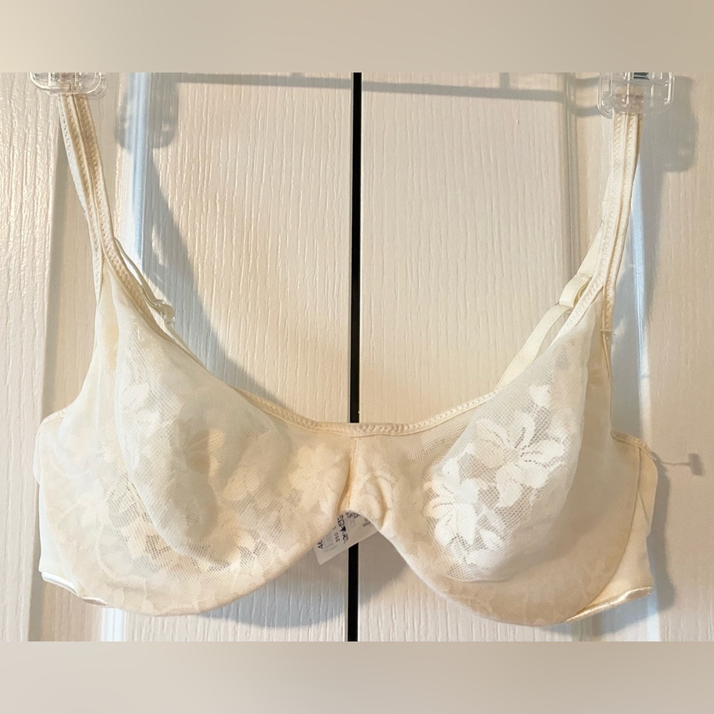 Barely There Lace Bra - Ivory
